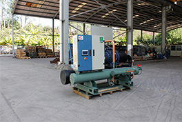 恒雅在搭建冷庫(kù)工程時(shí)，建議客戶使用低溫冷水機(jī)組