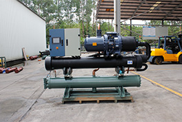 冷庫工程用冷水機(jī)還是風(fēng)冷機(jī)